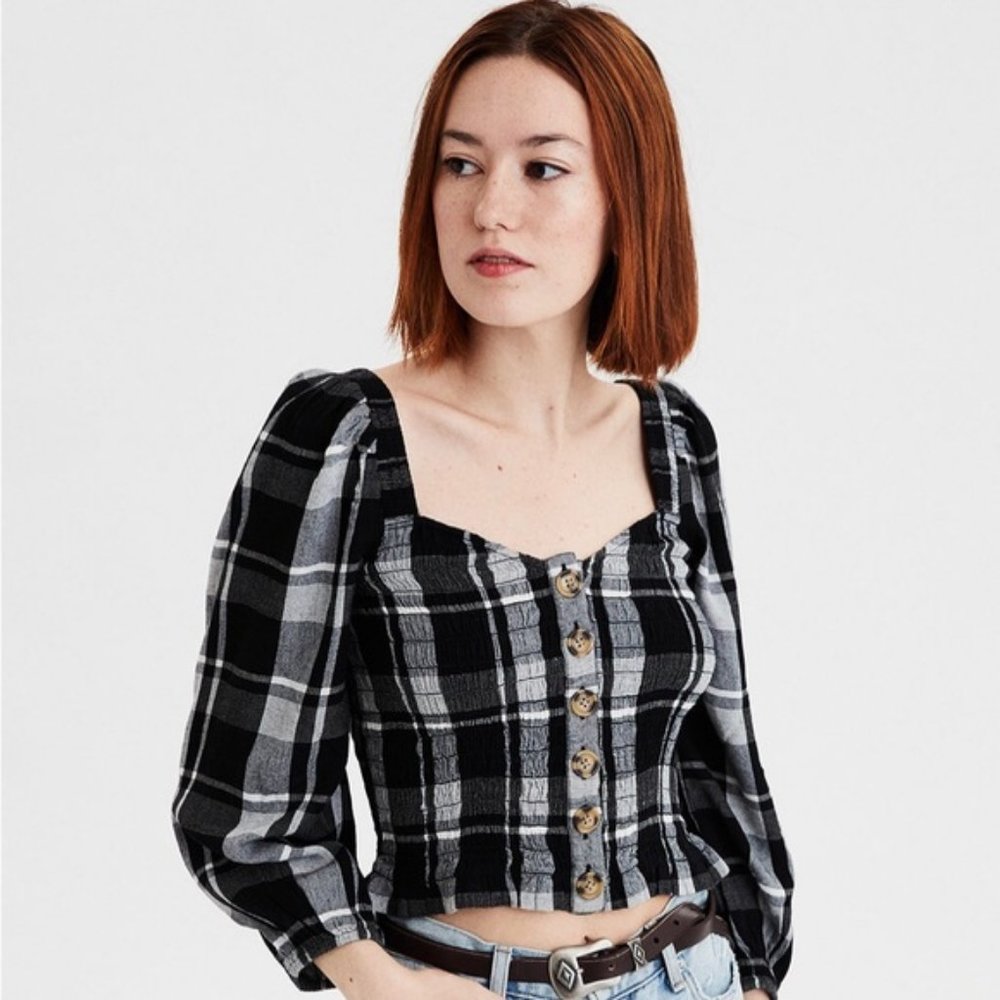 AEO Black Plaid Smocked Cropped Long Sleeve